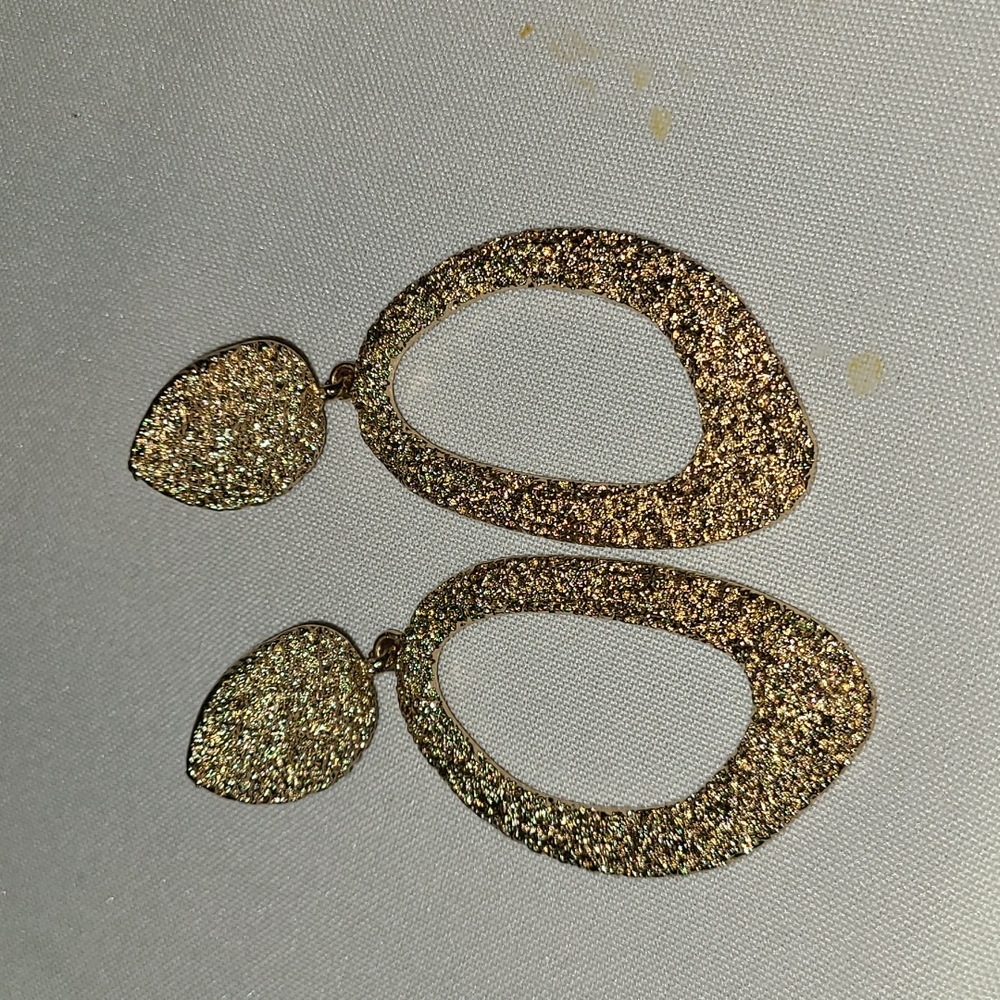 AKIRA Gold Earrings